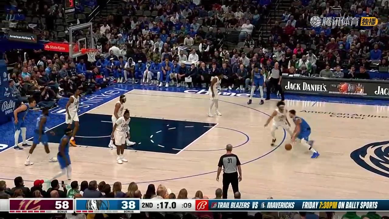 魔術(shù)師附體！東契奇神仙不看人背傳 畢竟周最佳助攻TOP10！